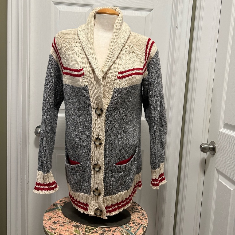🇨🇦 Cotton Country, made in Canada, knit cardigan, size Large.